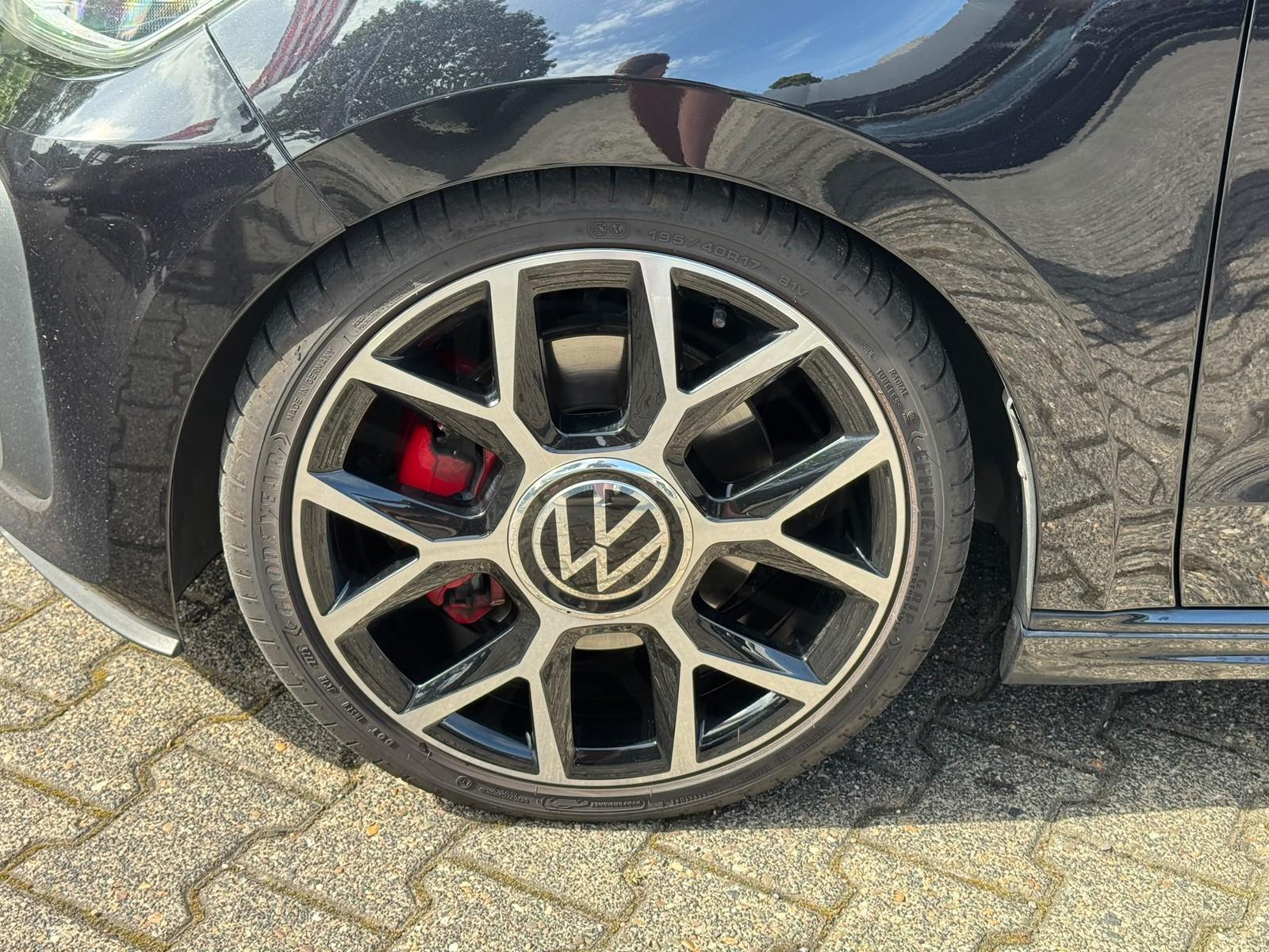 Volkswagen Up 1.0 TSI GTI, миниатюра 11