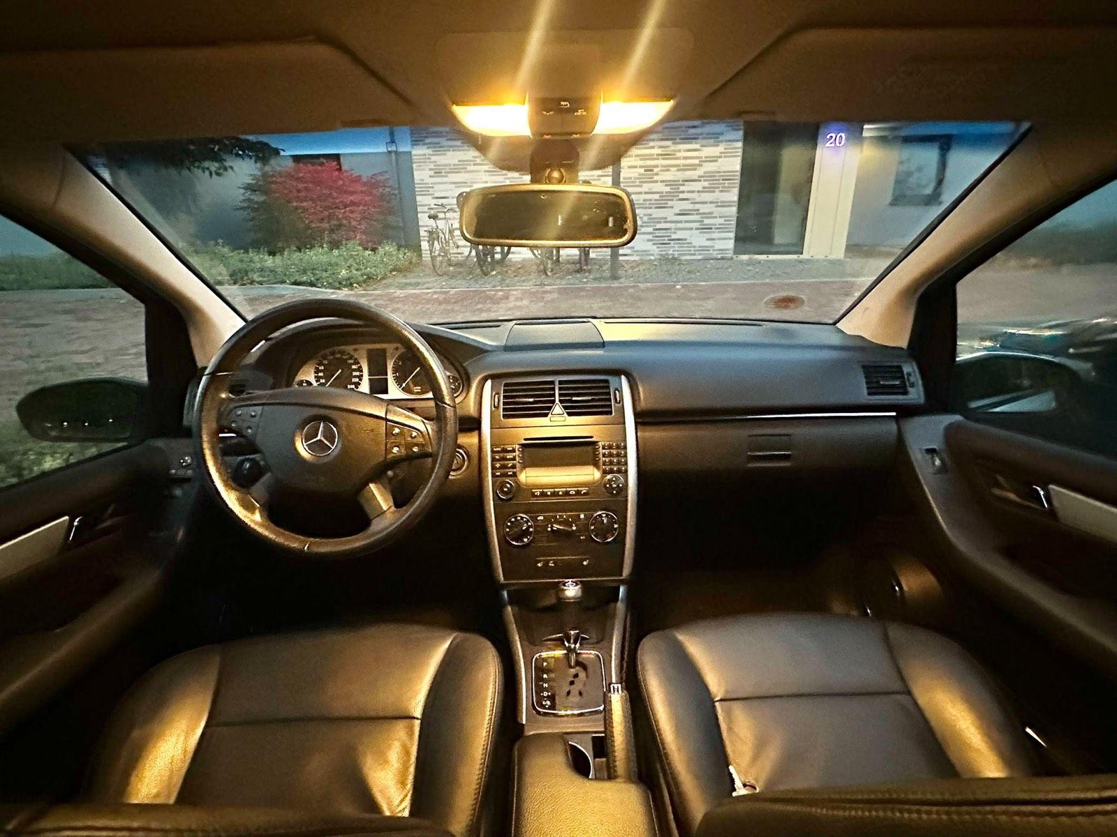 Mercedes-Benz B200 2008 — photo 9