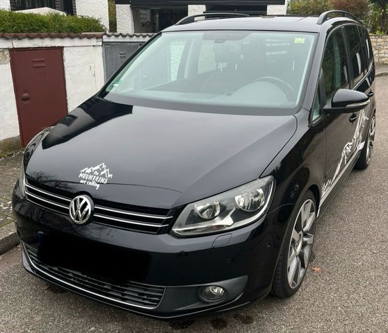 Volkswagen VW Touran 7 Sitzer schwarz TSI 140PS