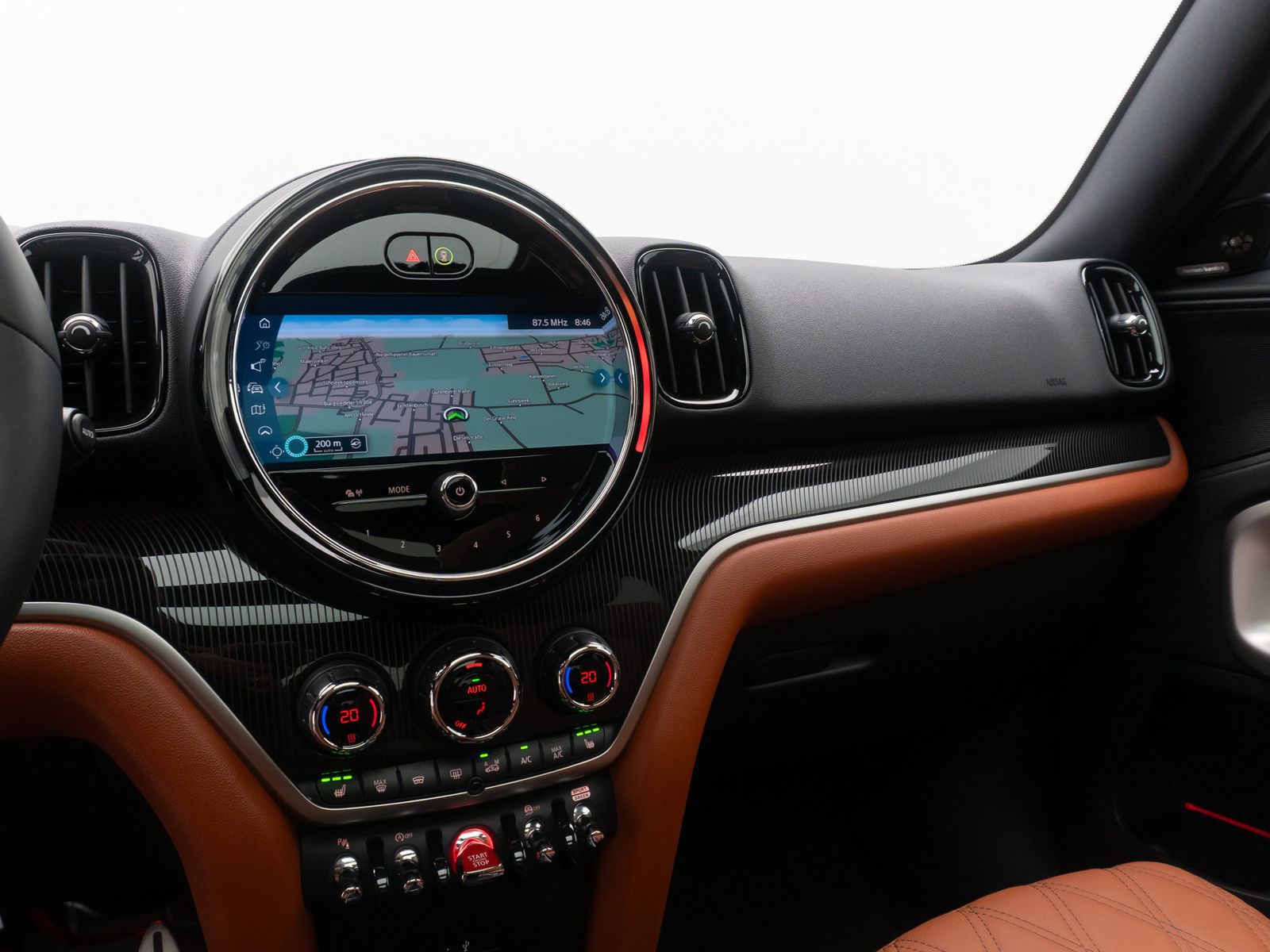 Fahrzeugabbildung MINI John Cooper Works Countryman ALL4 HUD H/K 19Zoll