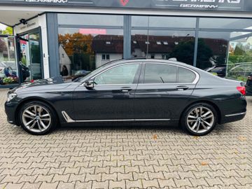 BMW 750 - 4