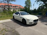 Maserati Quattroporte Facelift 4.2 V8 Weiß / Rot - Maserati Quattroporte aus 2009