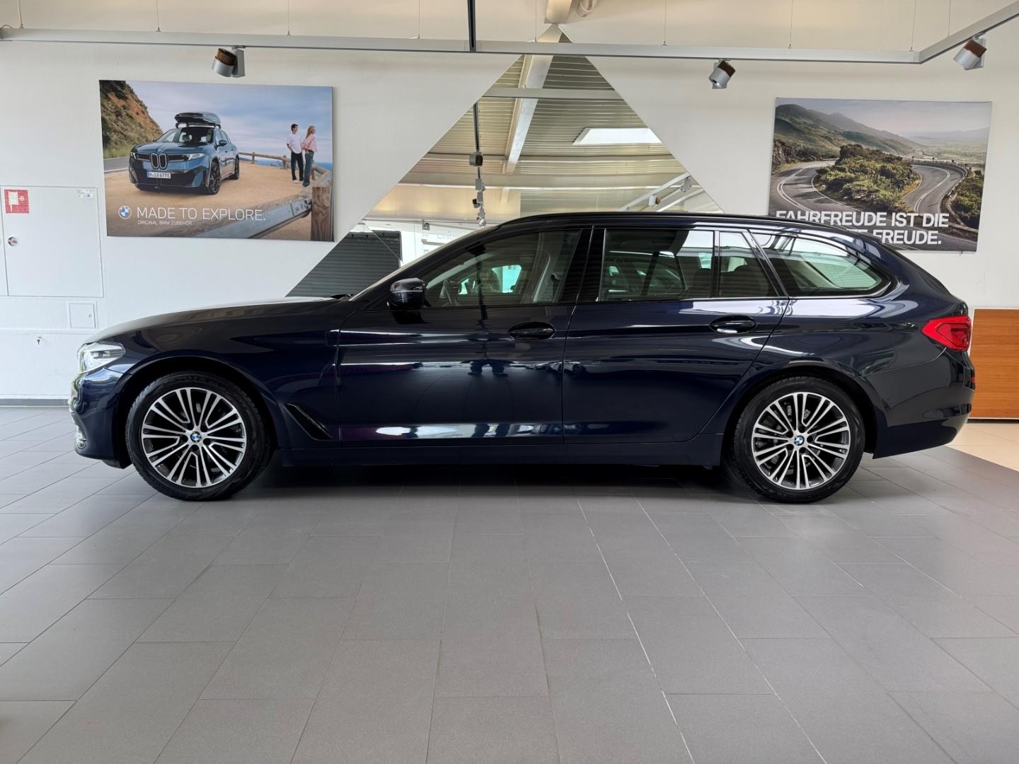 BMW 520 D XDRIVE Standh. AHK KAMERA Navi.-Prof.
