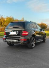 Mercedes-Benz ML 500 4MATIC - Peridotbraunmetallic  - Mercedes-Benz ML 500: 4matic