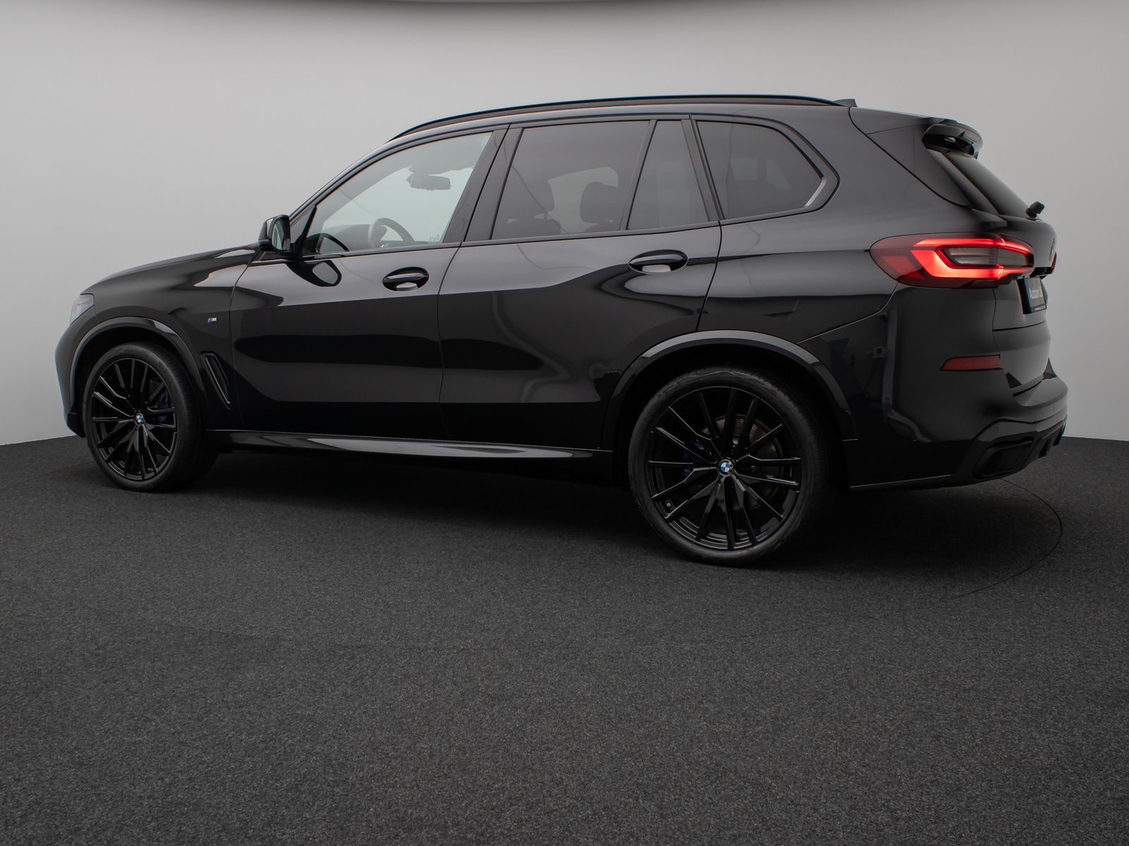 Fahrzeugabbildung BMW X5 xD30d M Sport Panorama 360°Laser HUD DAB HiFi