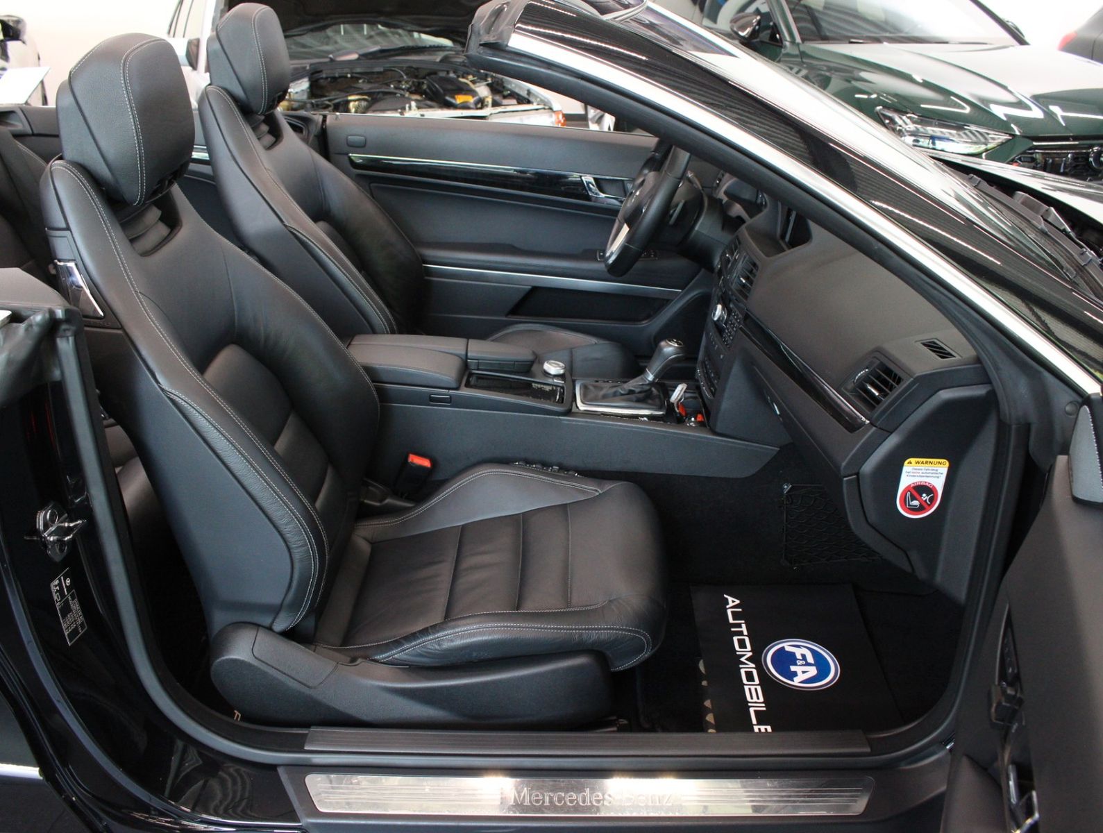 Fahrzeugabbildung Mercedes-Benz E 350 Cabriolet AMG-Line*Kamera*2.Hand