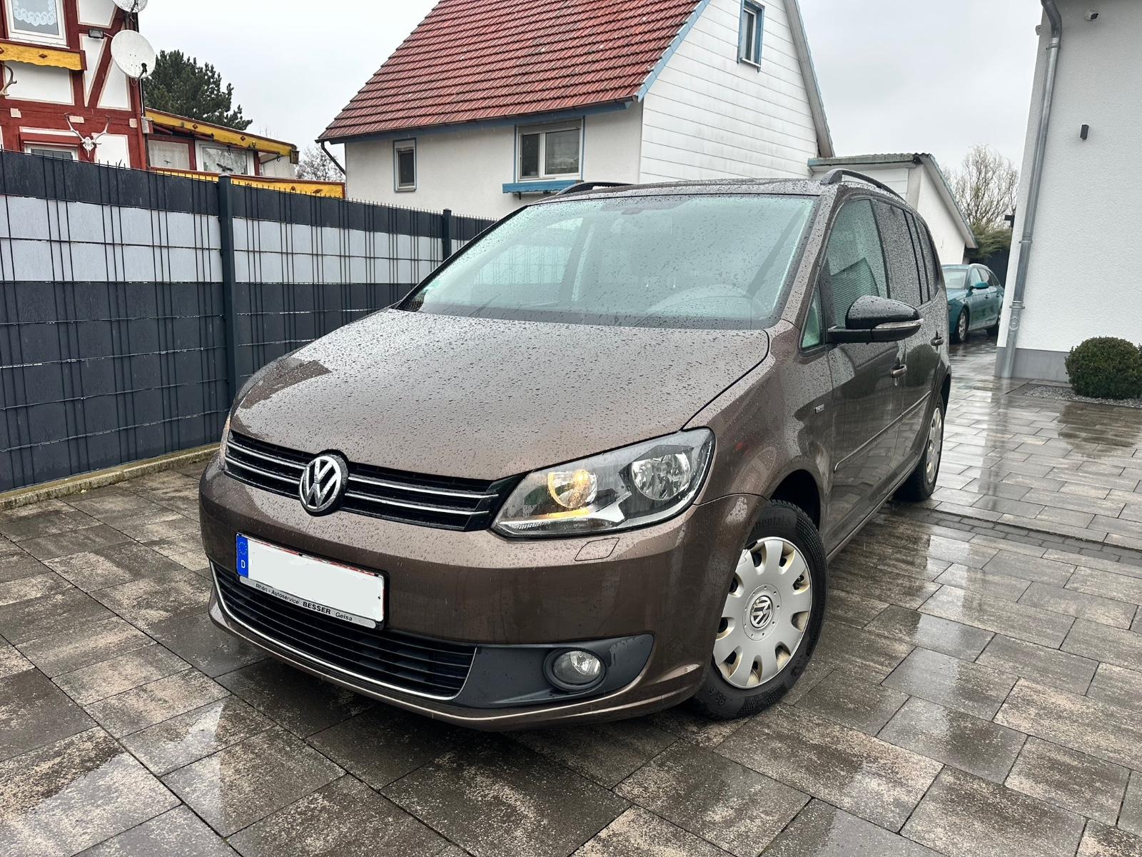 Volkswagen Touran Match TDI DSG *7-Sitzer*AHK*SHZ*Teil.L