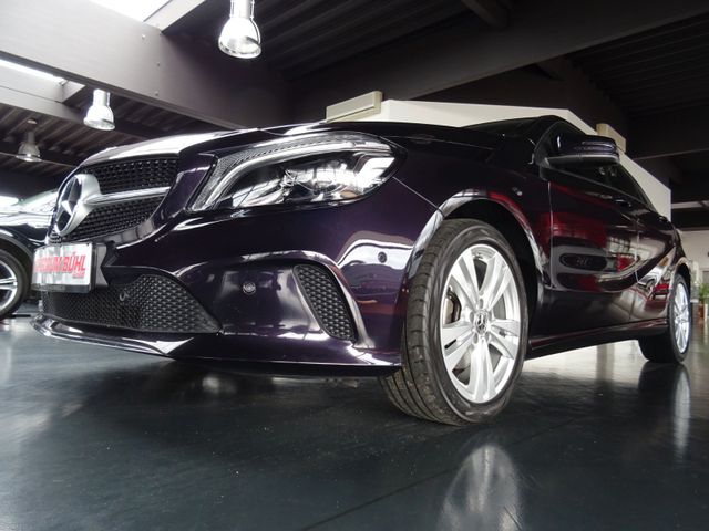 MERCEDES-BENZ A 200 d Urban / LED / PDC+Kamera / AHK / 1.Hand