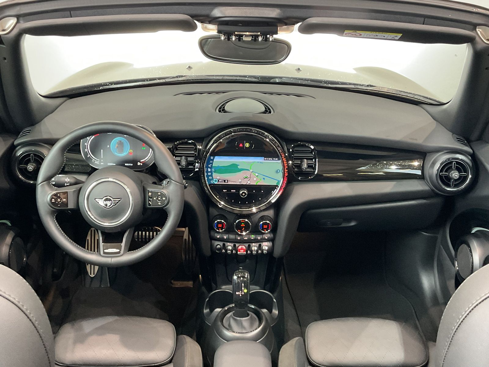 Fahrzeugabbildung MINI Cooper Cabrio RFK Navi Komfortzg. Shz