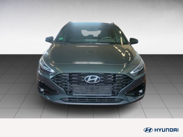 Fahrzeugabbildung Hyundai i30 FL Kombi (MY25) 1.0 T-GDI (100 PS) 7-DCT 2WD