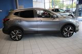 Nissan Qashqai 1.6 DIG-T Tekna   Navi/LED/Pano - Nissan Qashqai mit Benzin-Antrieb: Geländewagen, 1.6