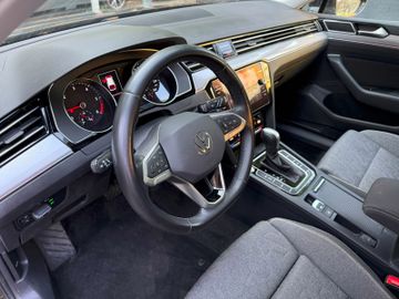 Volkswagen Passat Variant - 8