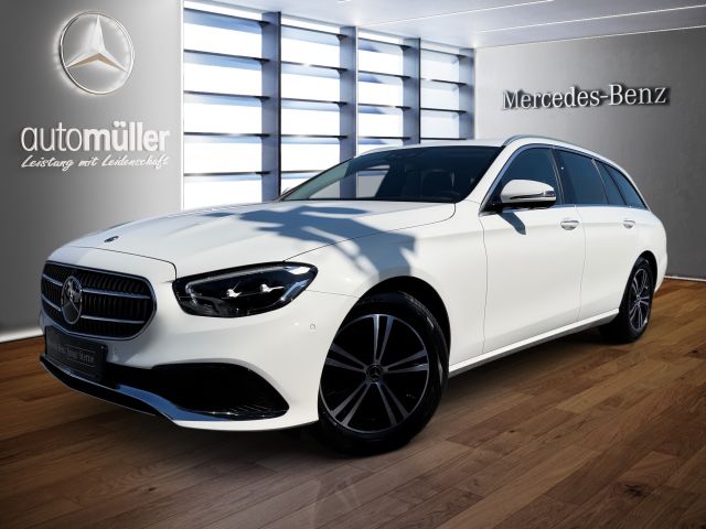 MERCEDES-BENZ E 220 d T 360°+AHK+CARPL+DISTR+AMBIENTE+KEYLESS+