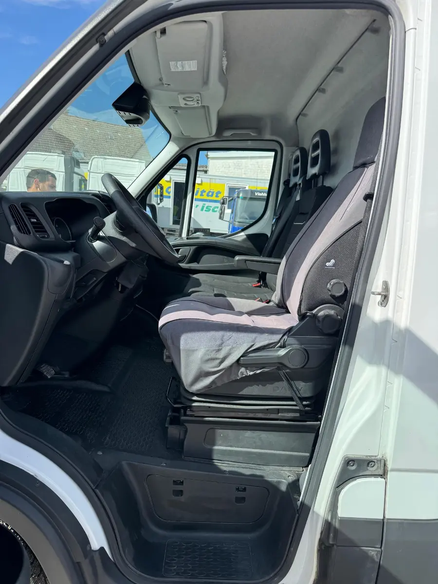 Iveco ANDERE Daily Kasten HKa 35 S ... V Radstand 3520