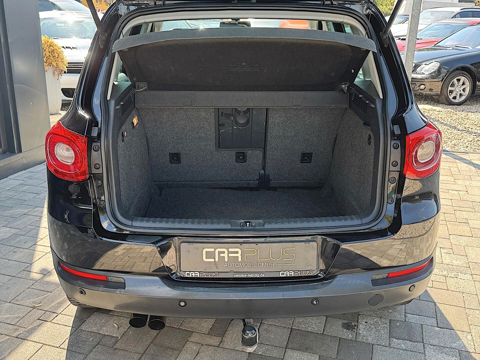 Fahrzeugabbildung Volkswagen Tiguan Sport & Style 4Motion *Pano*AHK*Klima*