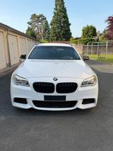 BMW F11 530D XD LED Digital Harman Soft Ka... - BMW 530: F11