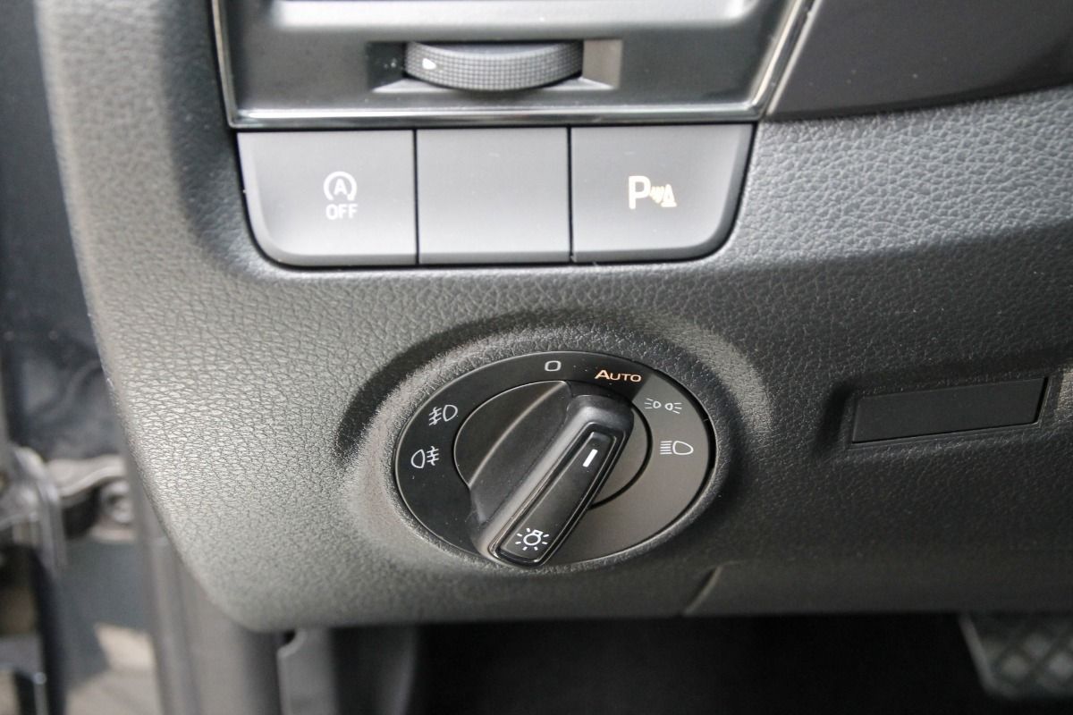 Fahrzeugabbildung SKODA Fabia Combi 1.0 TSI Ambition OPF CLEVER