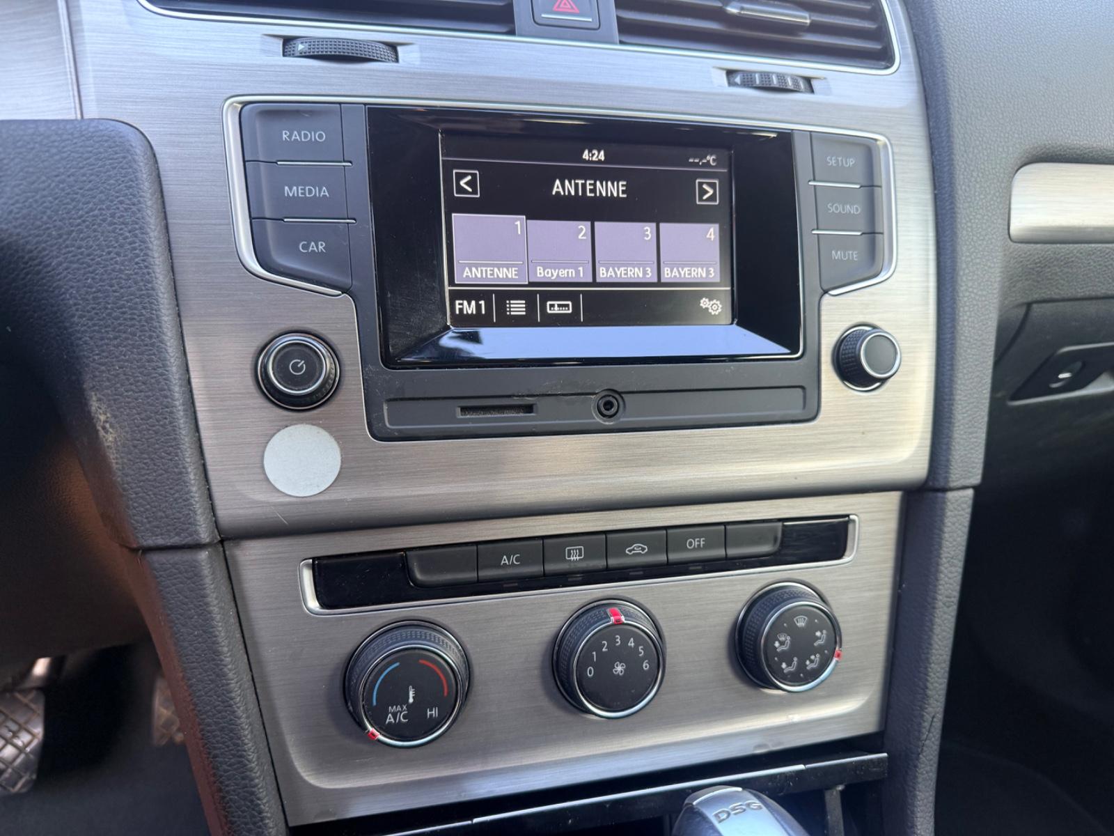 Volkswagen Golf 2015 — photo 17
