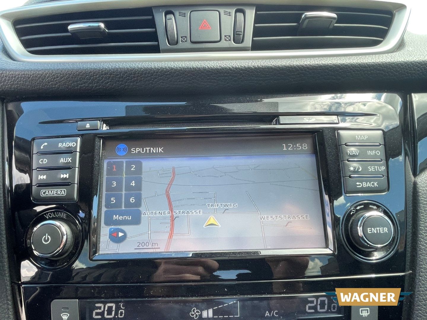 Fahrzeugabbildung Nissan Qashqai Acenta 1.6 DIG-T Klimaautomatik