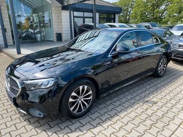 Mercedes E 200 - 4
