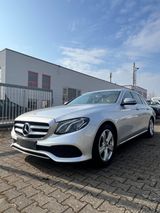Mercedes-Benz E 220 T Kombi CDI Avangarde*NAVI-KAMERA-LED-SHZ* - Mercedes-Benz E 220: Kombi, Cdi