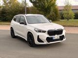BMW iX1 xDrive30 M-Sport-HUD-HK-Pano-360-Garantie - BMW iX1 von privat