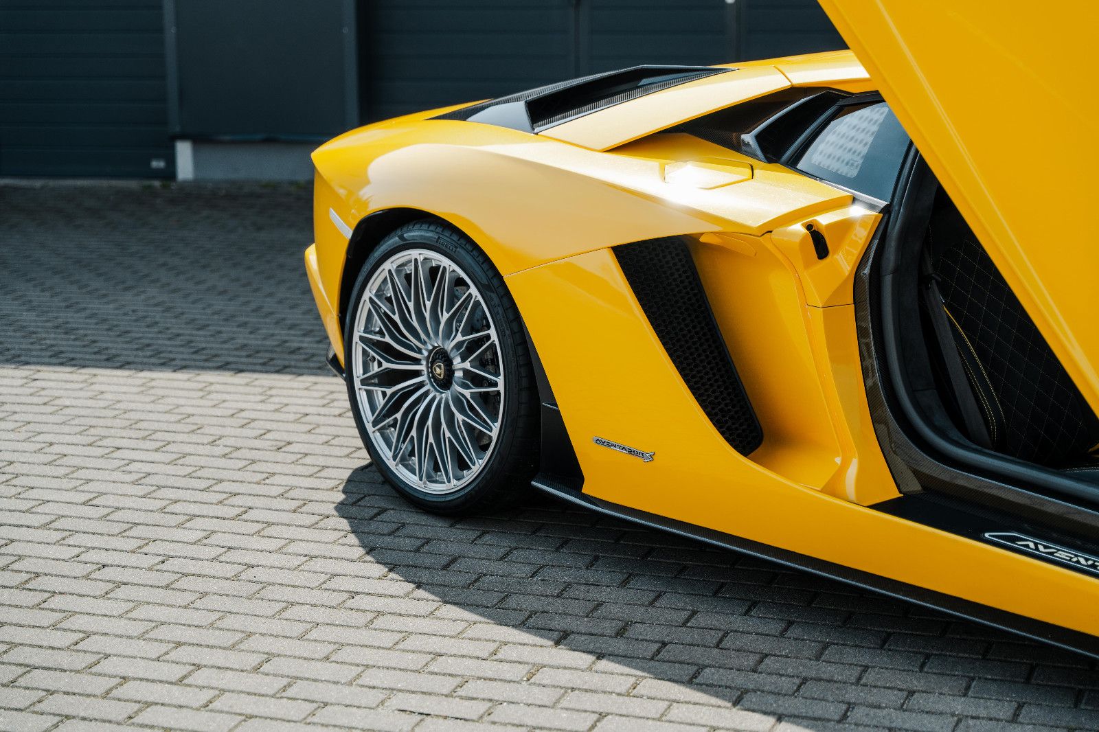 Fahrzeugabbildung Lamborghini Aventador S VOLL Ausstattung *Mietkauf möglich