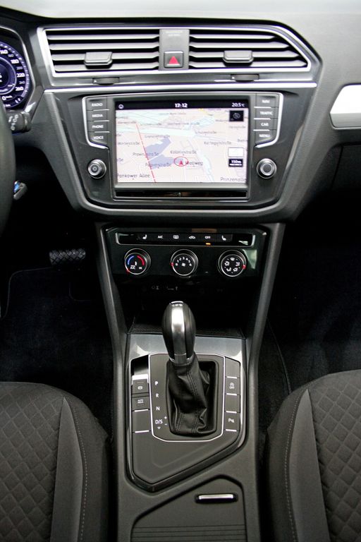 Volkswagen Tiguan 1,4 TSI BMT DSG AHK ACC 1. BESITZ VIRTUAL