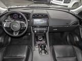 Jaguar F-Pace Prestige AWD 30d EU6d-T Allrad AHK-abnehm - silberne Jaguar F-Pace