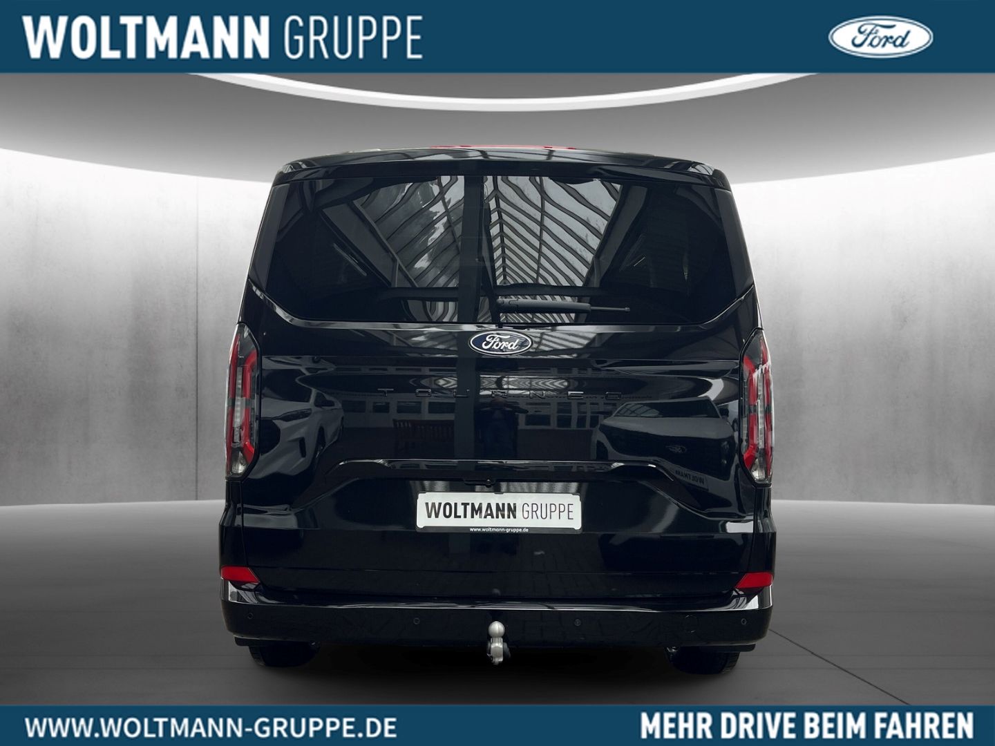Fahrzeugabbildung Ford Tourneo Custom L1 Titanium mit AHK, 360Kamera un