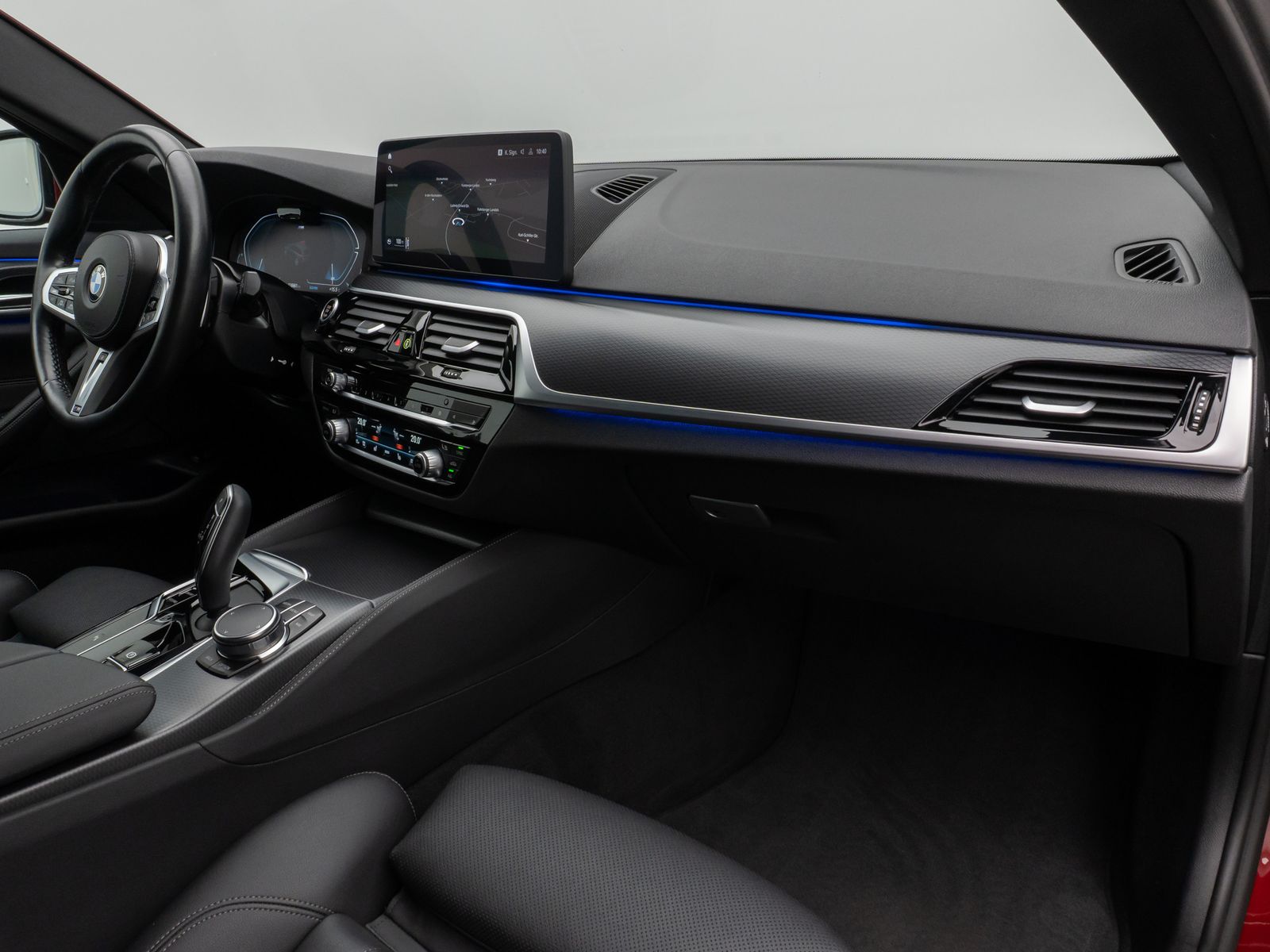 Fahrzeugabbildung BMW 520d xD M Sport Kamera HUD DAB Alarm Individual