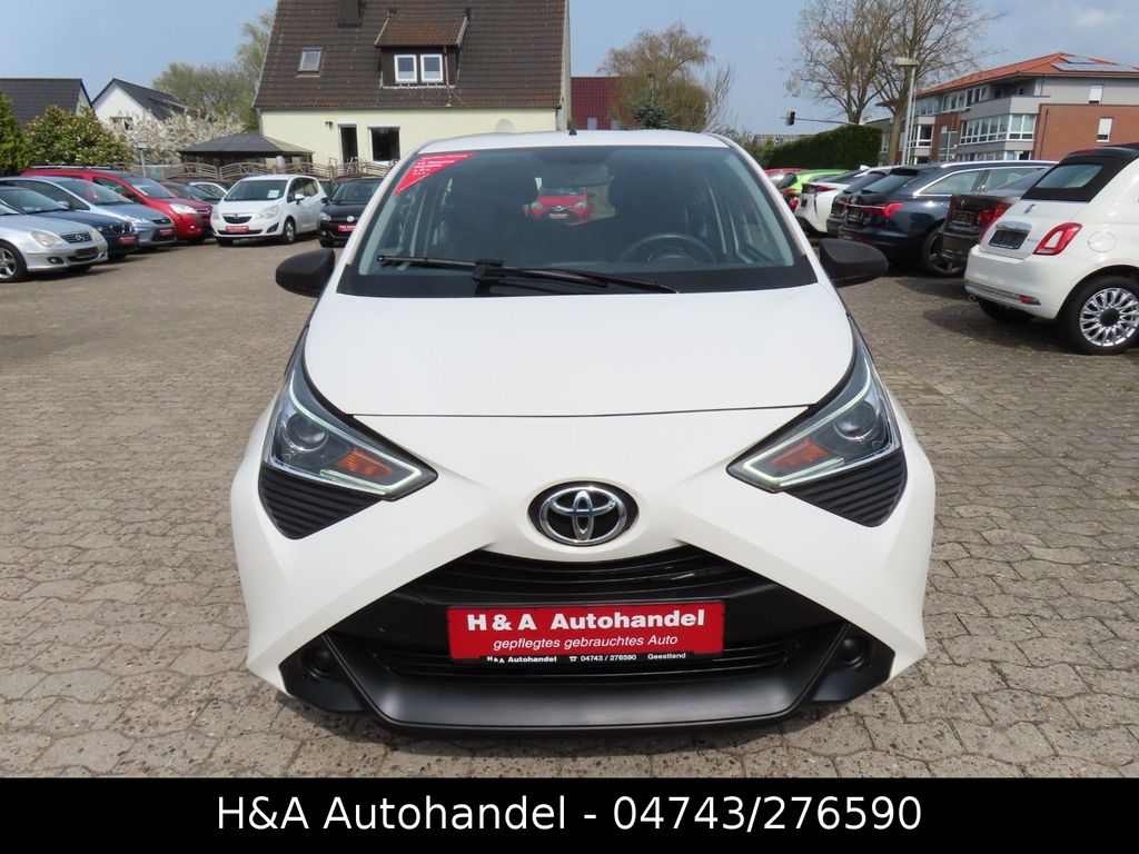 Image of Toyota Aygo (X)