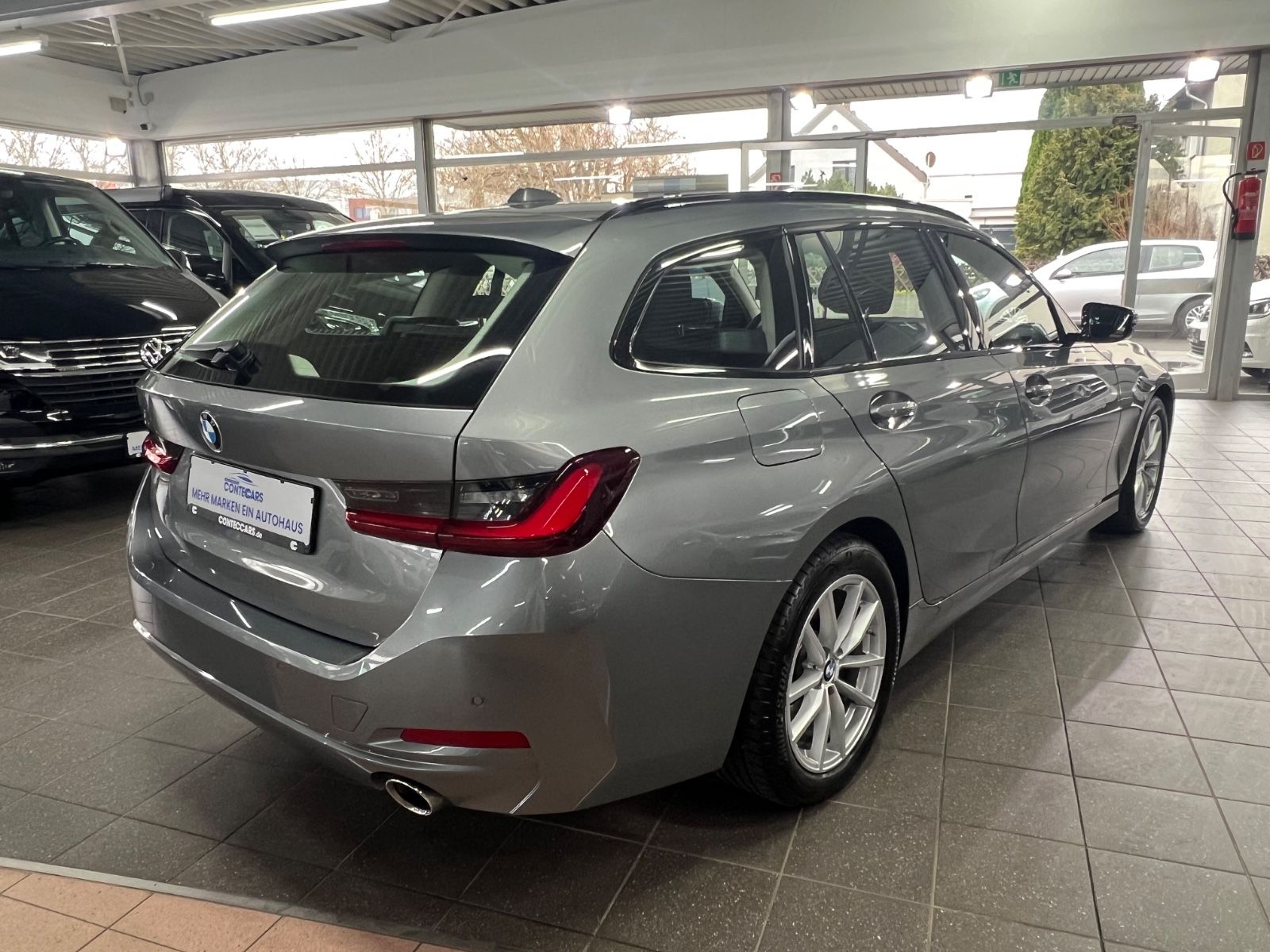 BMW 318 d Touring Curved+Driving Assistant+1 Hand foto 11