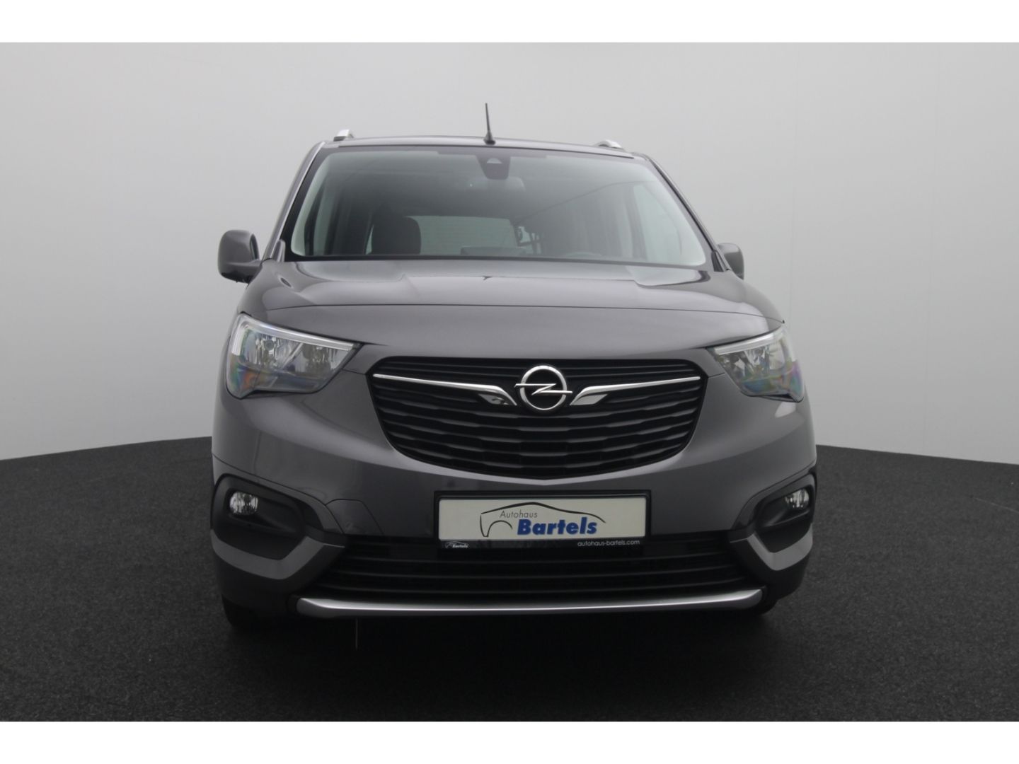 Fahrzeugabbildung Opel Combo Life INNOVATION AHK Kamera SHZ