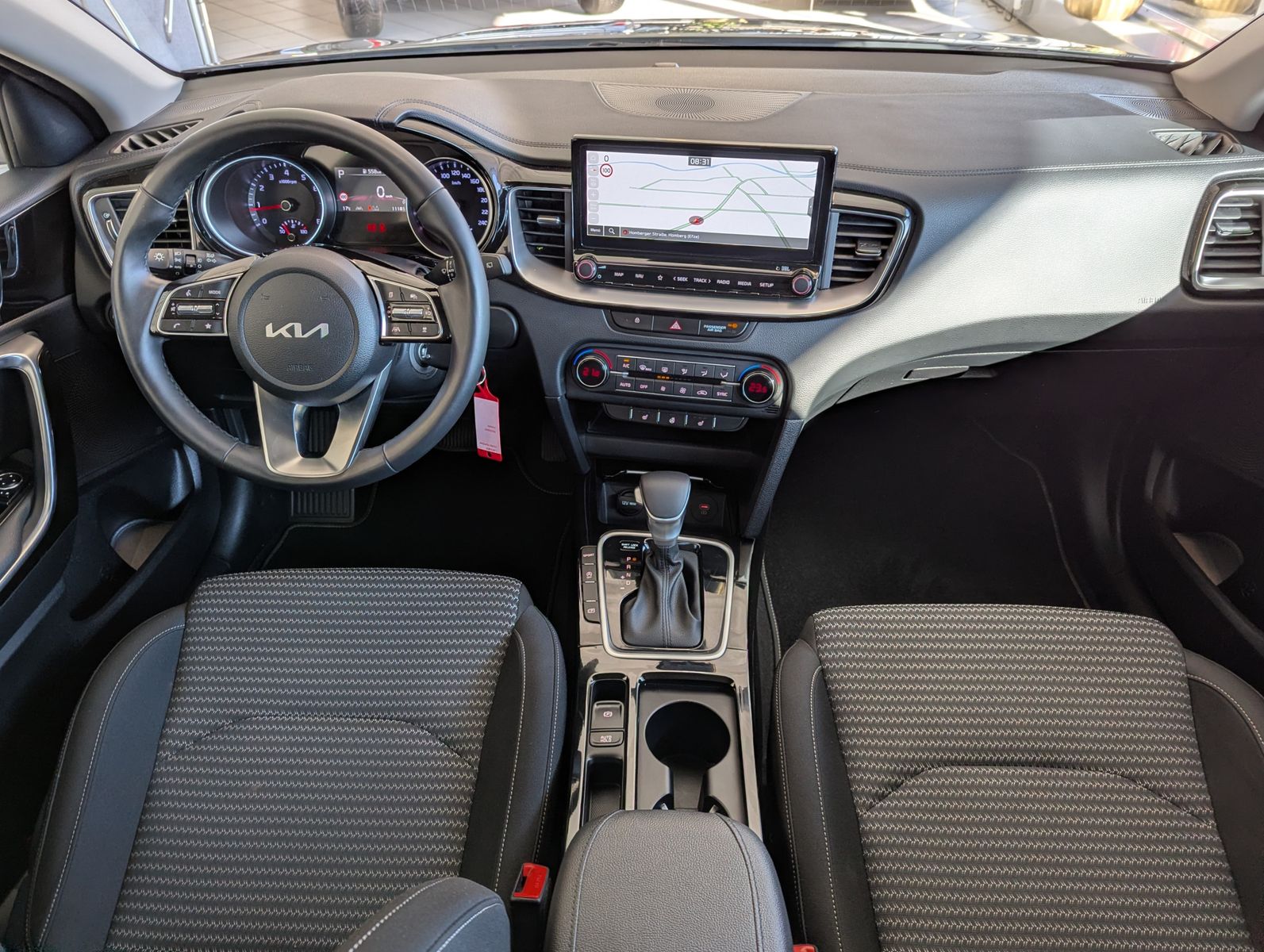 Fahrzeugabbildung Kia cee'd / Ceed 1.5 Spirit Limo JBL ACC Kamera 7J-G