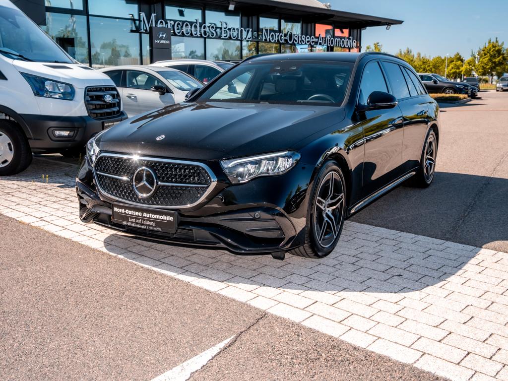 Mercedes-Benz E 220 d T AMG MBUX NIGHT KEYLESS-GO LED