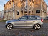 BMW 120 i Limousine  Automatik /  87.000 km / Navi - gebrauchte BMW 1er Reihe aus dem Jahr 2005