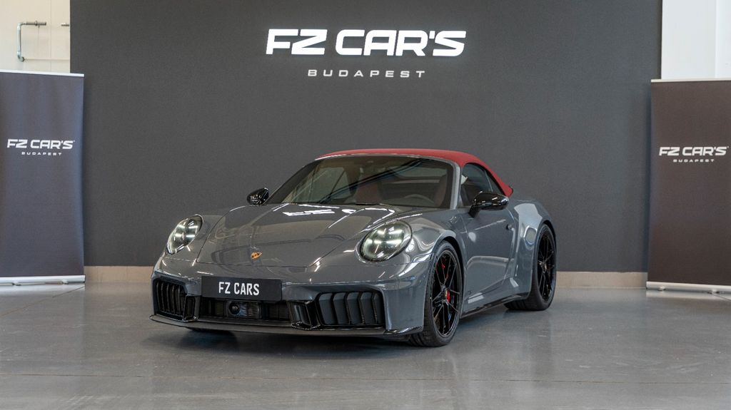 Porsche 911 Carrera 4 GTS Cabrio