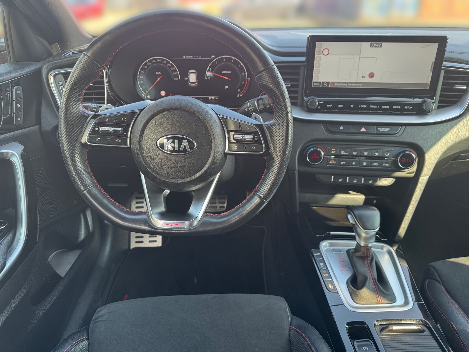 Fahrzeugabbildung Kia PROCEED 1.6T DCT7 GT NAV KOMF BASTUCK
