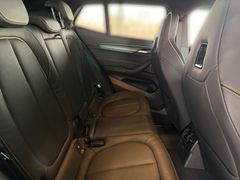 BMW X2 sDrive 20 i Edition Goldplay