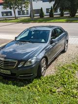 Mercedes-Benz 250 - graue Mercedes-Benz 250