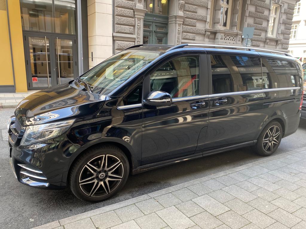 Mercedes-Benz V 220