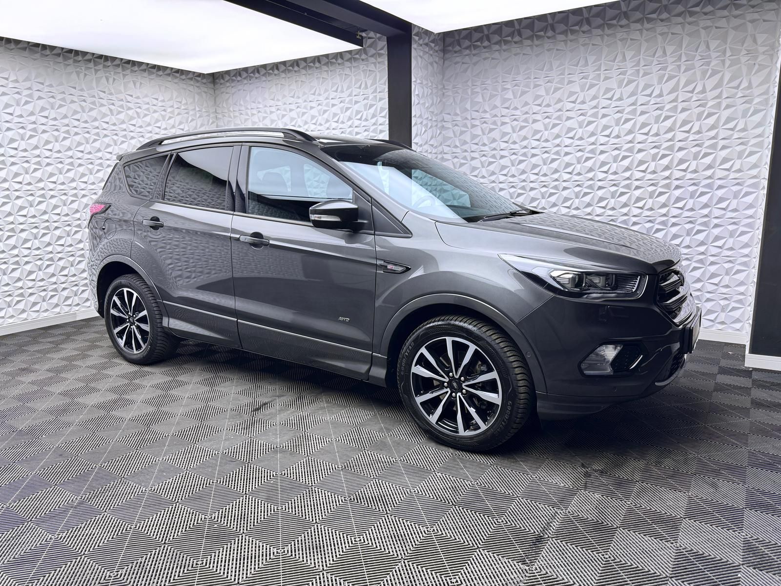 Fahrzeugabbildung Ford 1.5 ST-LINE/4x4/ALLRAD/DSG/KEYLESS/ACC/R-CAM/LED