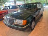 Mercedes-Benz 200TE  traumhafter Zustand 7-Sitzer Leder 137tkm - Mercedes-Benz Gebrauchtwagen von 1990