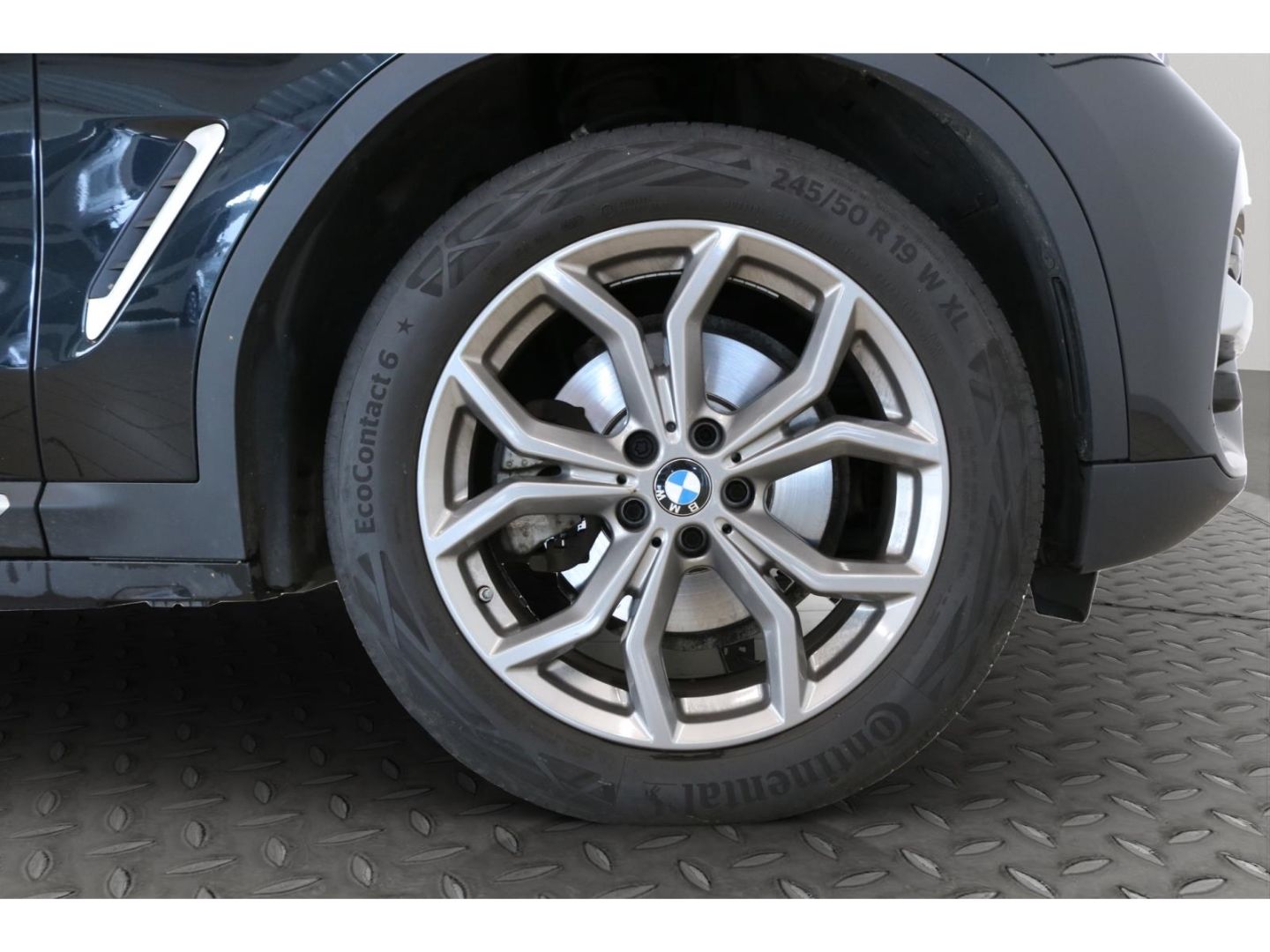 Fahrzeugabbildung BMW X3 xDrive 20 d xLine X-Line Navi el. Heckklappe