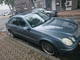 Mercedes-Benz Mercedes E klasse 240 Automatik - Mercedes-Benz E 240 von privat