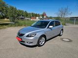 Mazda 3 Automatik mit Anhängerkup. - Mazda aus 2004: Mazda3