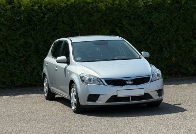 Kia Ceed 1.4 Vision/AHK/MFL/KLIMA/TÜV NEU/