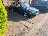 BMW E39 530I - BMW 530: E39 530i