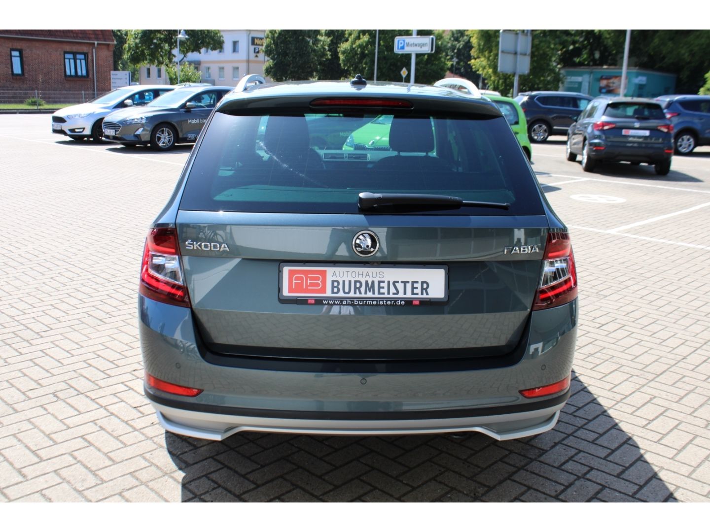 SKODA Fabia Combi Ambition 1.0 TSI DSG ACC LED DAB RFK - Image 4